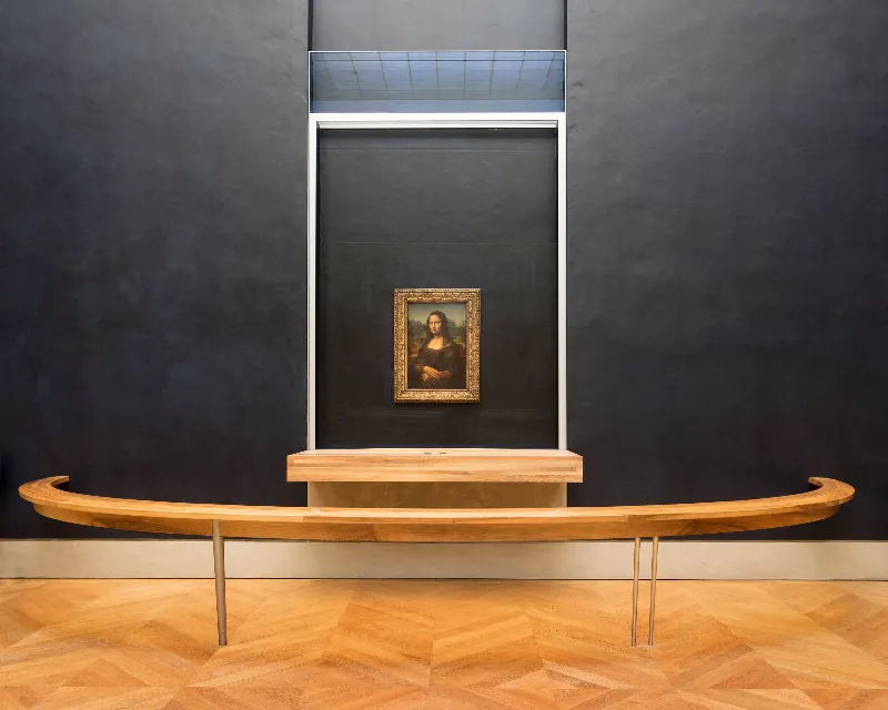 La Joconde de Léonard de Vinci dans la galerie des grands maîtres de l'aile Denon du Louvre